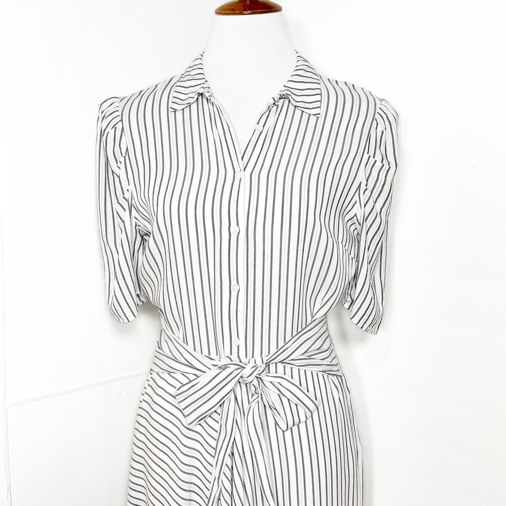 1. State White Pinstripe Tie Waist Asymmetrical High Low Short Sleeve Shittdress - Picture 4 of 12